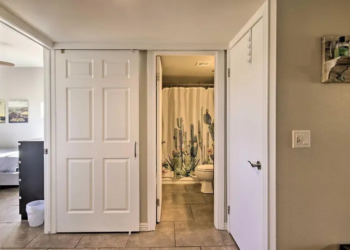 Golf Course, Mountain Views: Condo! * Scottsdale